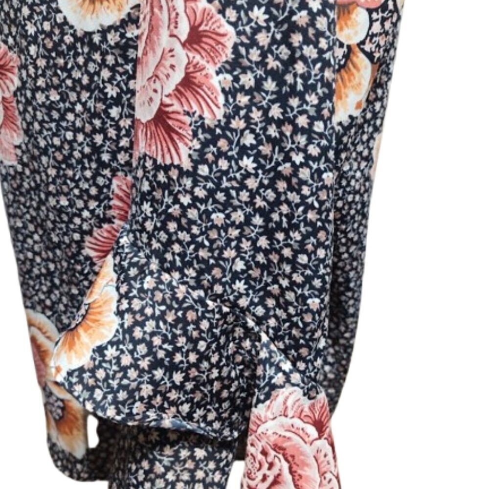 Loft Outlet Flowing Sleeves Floral Polyester Round Neck Blouse Women's Size Med. - Picture 4 of 13